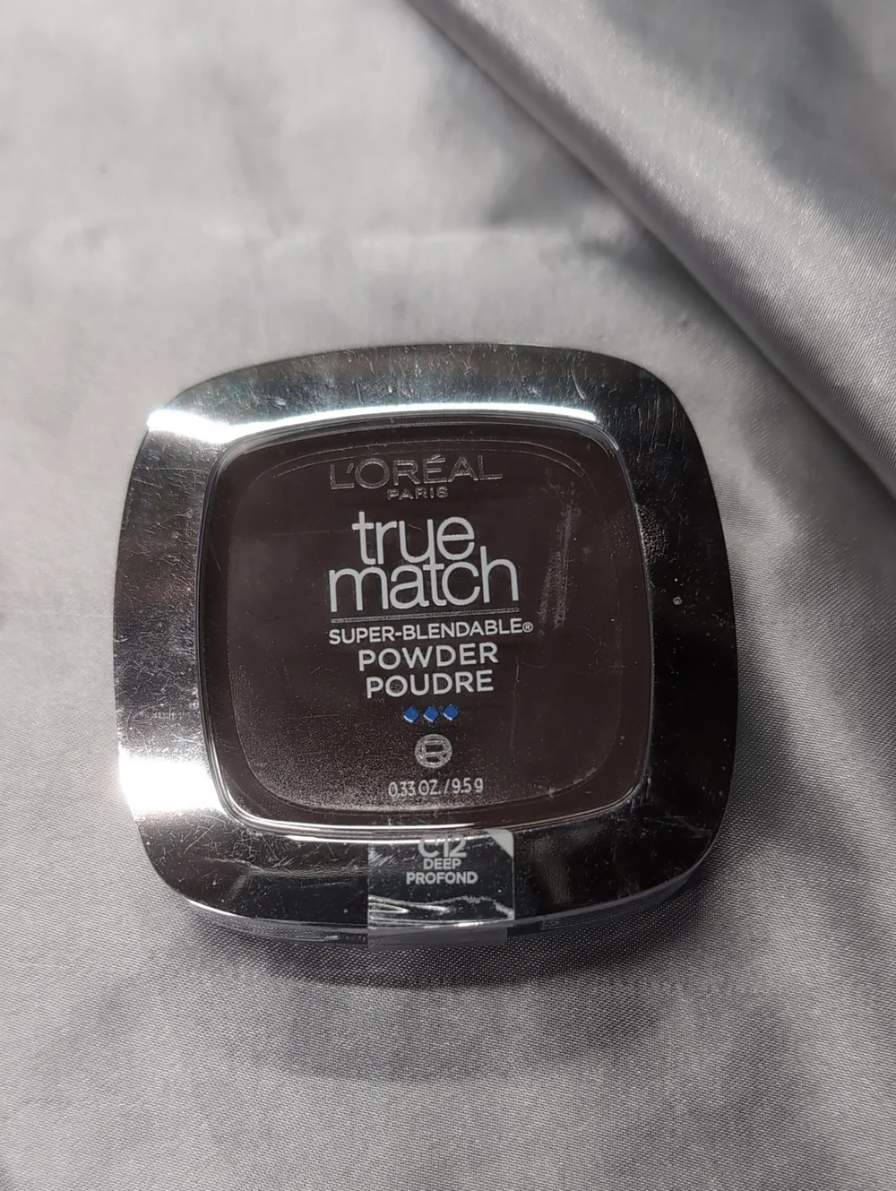 L'Oreal True Match Powder Compact - Black and Silver